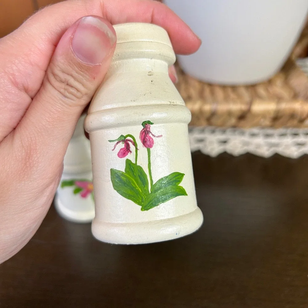 Vintage Hand Painted Salt Pepper Shakers‎ Wooden Cottagecore Flower Design